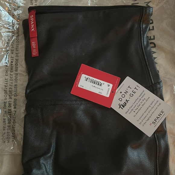 NWT SPANX Faux Leather Leggings - Black - XL - Picture 3 of 4